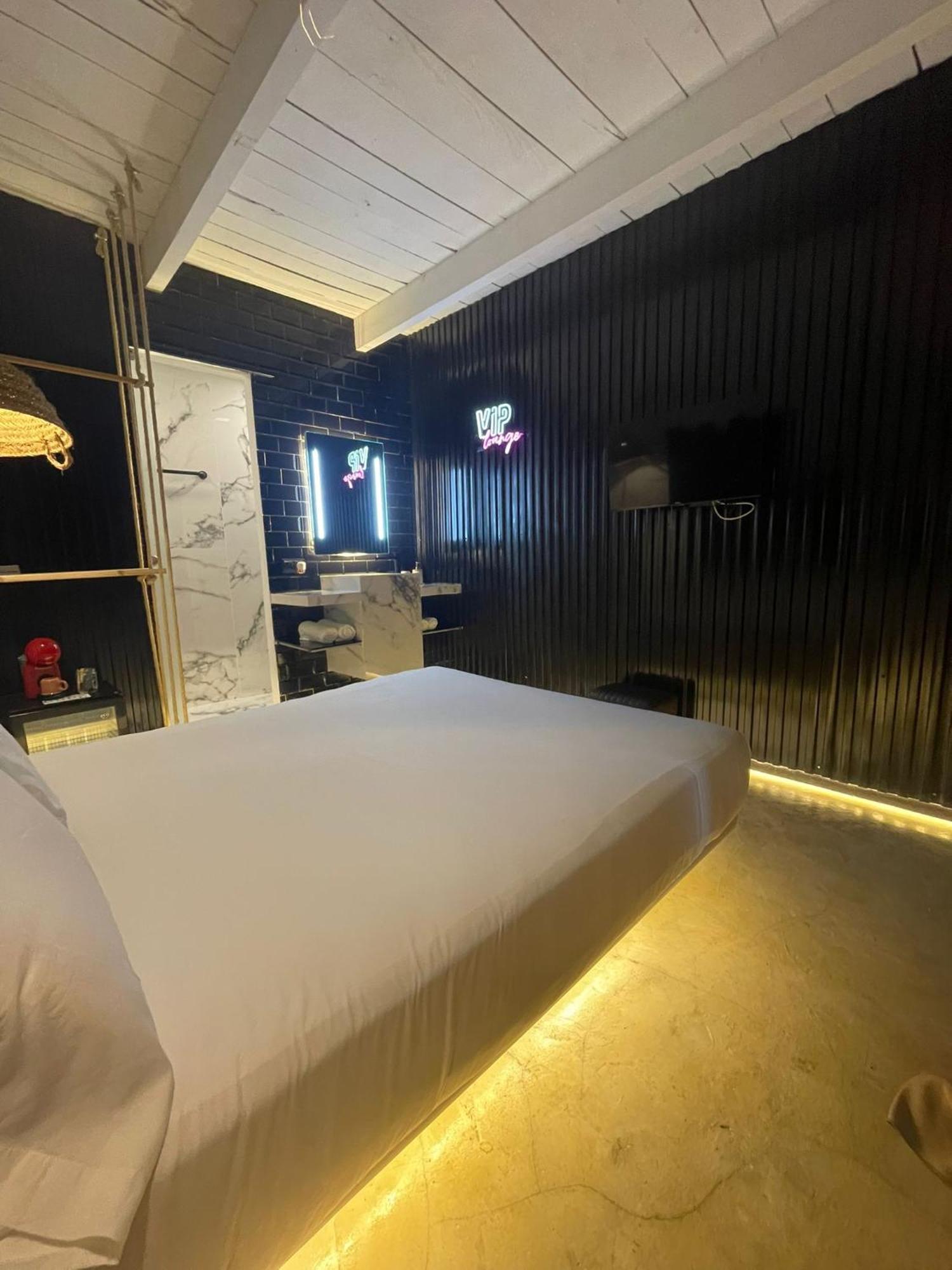 Paiise Hotels Sant Francesc de s'Estany Екстериор снимка