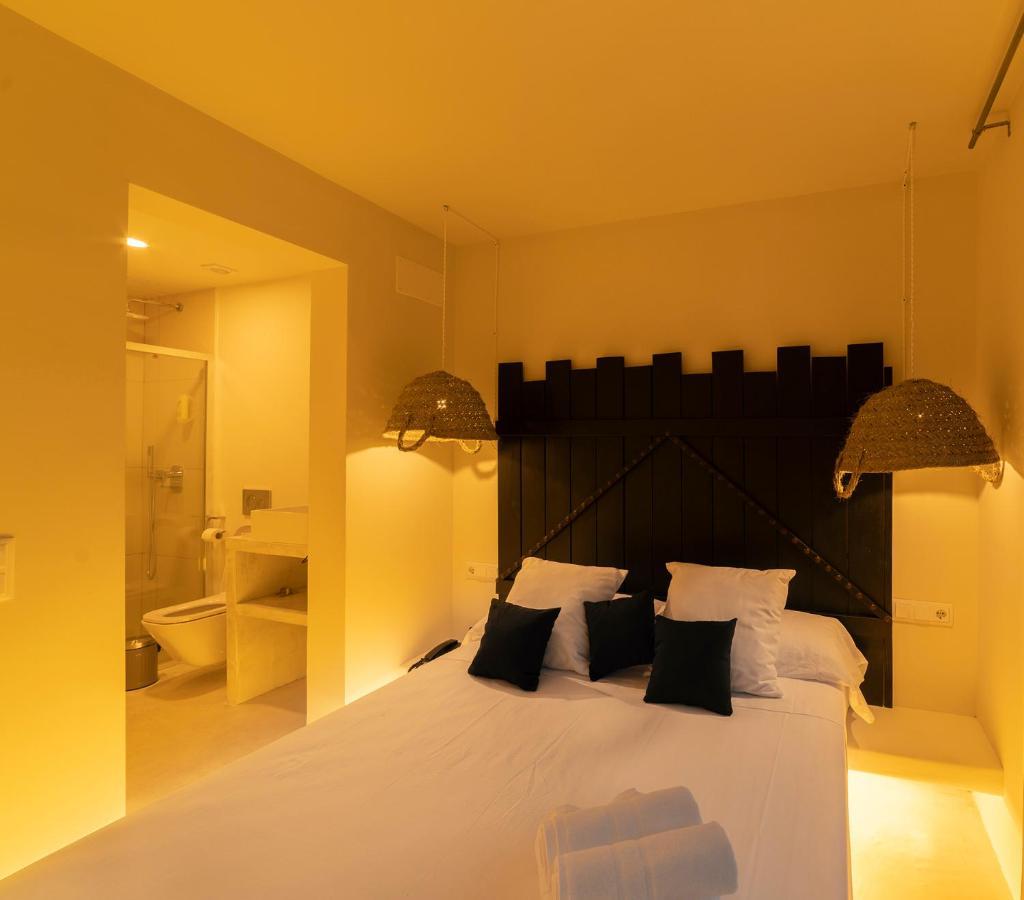 Paiise Hotels Sant Francesc de s'Estany Екстериор снимка